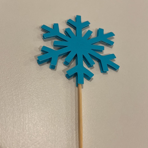 Handmade double sided blue snowflakes cupcake toppers. - Picture 3 of 3